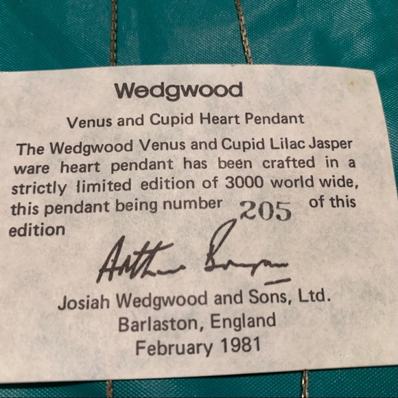 Vintage Wedgewood Lilac Jasper Necklace - Picture 3 of 6